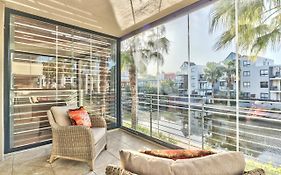 2 Bedroom Apartment In Century City 204Qs